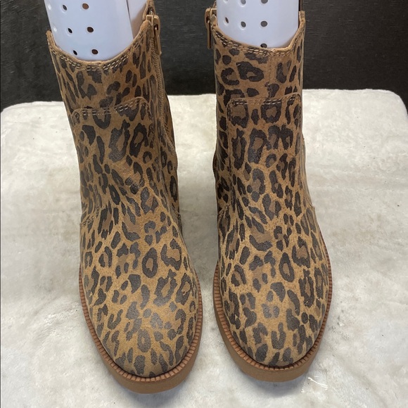 Lucky Brand Brown Leopard print Ankle Booties - Picture 4 of 9